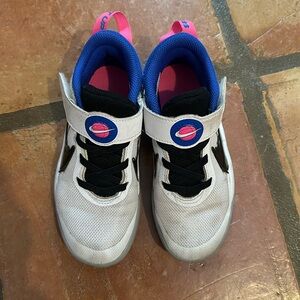 Nike little kid basketball shoes